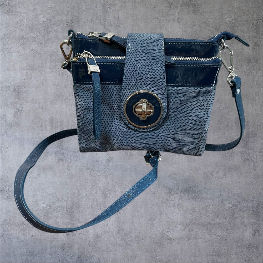 Sondra Roberts Crossbody Bag Womens Small Blue Excellent Lizard Patent Multi-Zip
